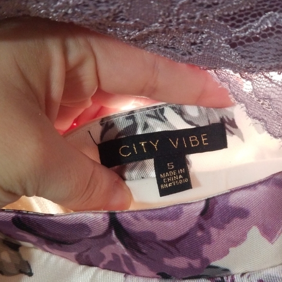 Homecoming/Prom Dress - Picture 2 of 4